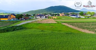 Rovinatý pozemok 910m2, Medzany, 11km od Prešova - 3