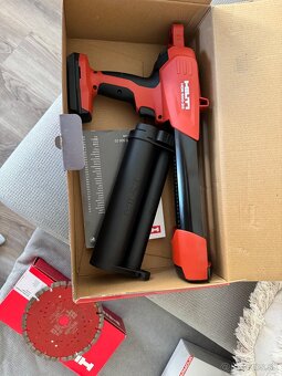 Hilti - 3
