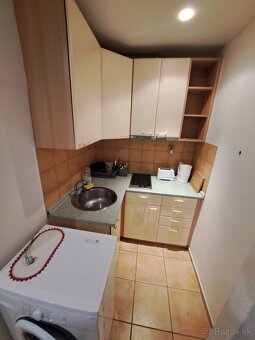 Pekný1-izbový byt v centre Košíc - 470 euro komplet prenájom - 3