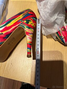 Neonove lodicky 39 - 3