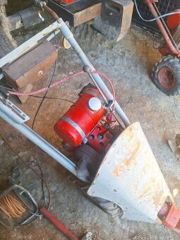Predám 2x mf 70 - 3