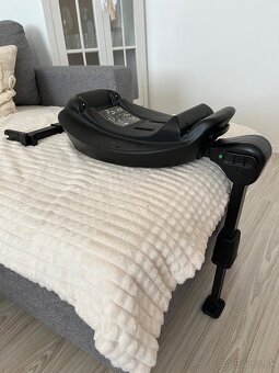 Kiddy Evoluna i-Size 2 s ISOFIX základňou – čierna - 3