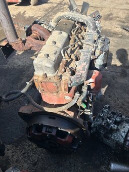 Predám motor 6 valec turbo Zetor zts crystal 161 162 - 3