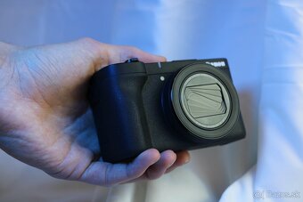 Predám/Vymením Canon Powerhot V1 - 3