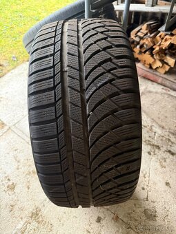 Zimné Pneu 255/35 r20 - 3