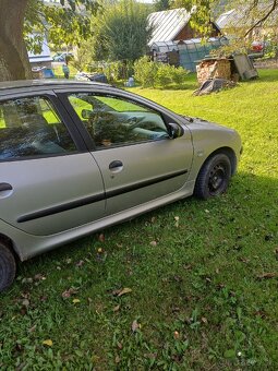 Predám Peugeot 206 . - 3