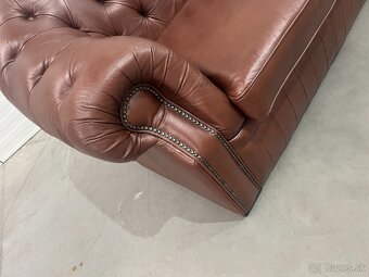 Reprezentativna Sedacia suprava Chesterfield - 3