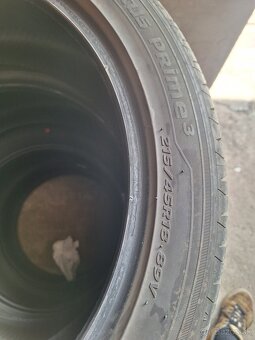 215/45 r18  hankook - 3