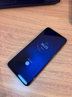 Predám Motorola G32 256 GB - 3