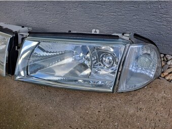 Svetla Škoda Octavia 1 - 3