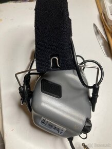 Earmor M32 mod.4 šedé - 3