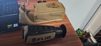 Termovízia Flir Scout III 320 - 3