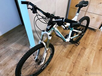 Predám karbónovy celoodpružený bicykel HaiBike - 3