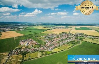 Stavebný pozemok Slovenský Grob - Orechová 638m2 - 3