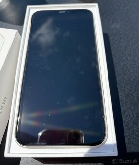 Apple iPhone 11 64GB - 3