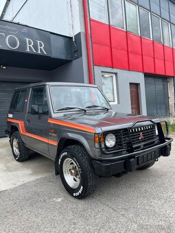 Mitsubishi Pajero 1 2.5 TD 73kW = Bez korozie, Dovoz IT = - 3