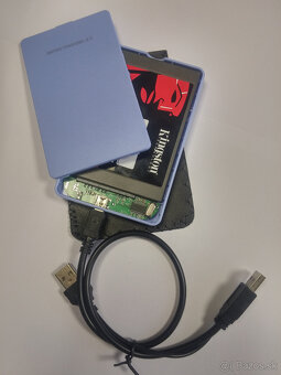 Predám externý box USB 2.0 pre SATA HDD 2,5", rôzne farby - 3