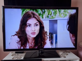 Predám Smart LED TV SAMSUNG UE37D5500RW FULL HD - 3