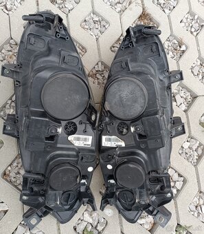 Predné svetla Fiat Croma 2008 - 3