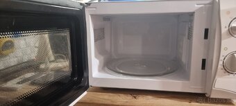 Mikrovlnka Daewoo - 3