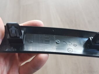 Predám novú dekoratívnu lištu do palubovky Superb 2 - 3