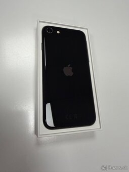 IPhone SE 2020 - 3