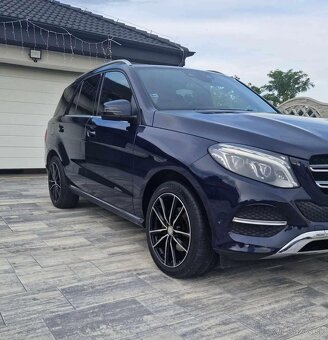 Mercedes GLE-350d 4MATIC - 3