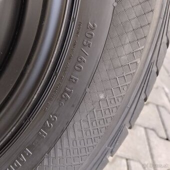 .Predám letnú sadu 205/60 r16 5x114,3 - Suzuki sx4 - 3
