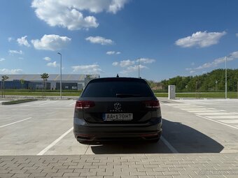 Volkswagen Passat - 3