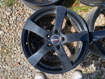 DEZENT Alu disky 8Jx18 5x114,3 - 3