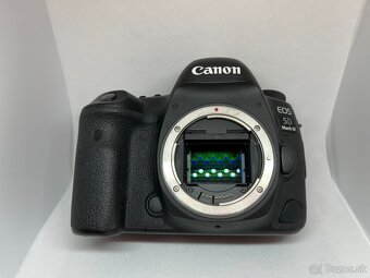 Canon 5D mark IV - shutter count 18 000 - 3