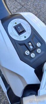 Elektrická motorka BMW K1300 S - 3