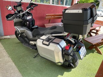 Honda X-ADV 750 - 3
