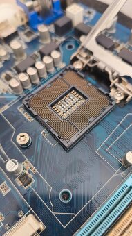 GIGABYTE GA-Z77-DS3H (Socket 1155) - 3