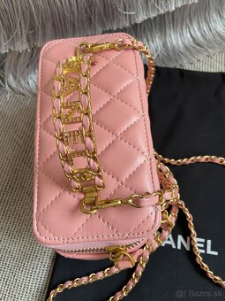 Kabelka Chanel Vanity z kůže, růžová se zlatými komponenty - 3