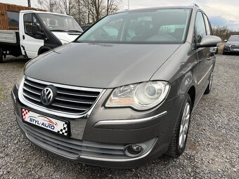 Volkswagen Touran 2,0 Ecofuel Trendline 7 miestne - 3