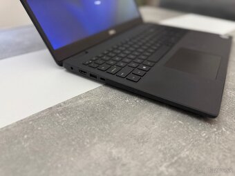 Dell Latitude 3510 i5-10210U 8GB RAM 256GB SSD - 3