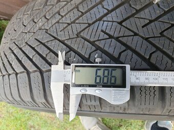 Predám zimné pneu Pirelli 205/60 R16 - 3