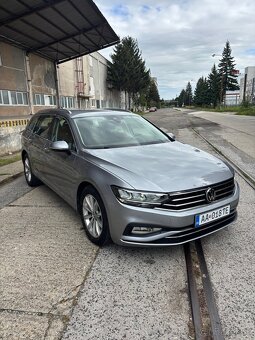 VW Passat Variant 2.0TDI 110kw DSG rok 2021 - 3