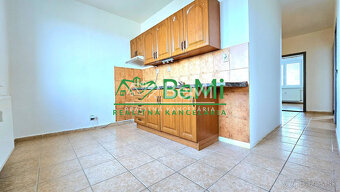 4-IZBOVÝ BYT V LUČENCI- NA PREDAJ - 3