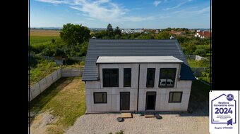 Novostavba nízkoenergetického rodinného dvojdomu, Moldava na - 3