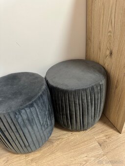 2x sivá taburetka - 3