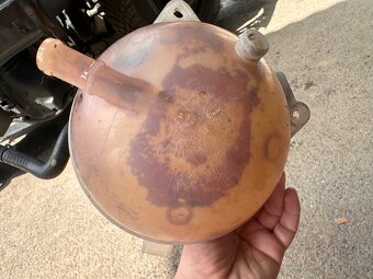 Zasobnik chladiacej kvapaliny golf 5 combi 1.9 tdi - 3