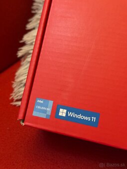 Nový UMAX Visionbook N15R (nerozbalený) - 3