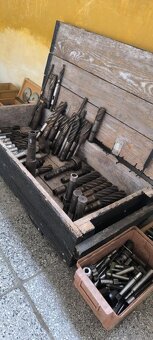 Fréza , noze , vrtáky , sústruh - 3