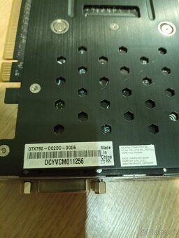 Asus GTX780 DirectCU II - 3