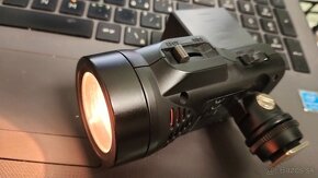 Svetlo na kameru, alebo fotoaparát zn. Panasonic - 3