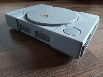 PlayStation One, PlayStation 1 Classic, PlayStation 2 Slim - 3