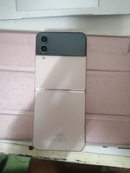 Samsung Z flip 4 - 3
