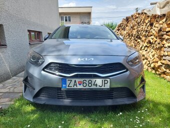 KIA Ceed SW 1,5 T-GDi 6M GOLD GOLD+ 2022 - 3